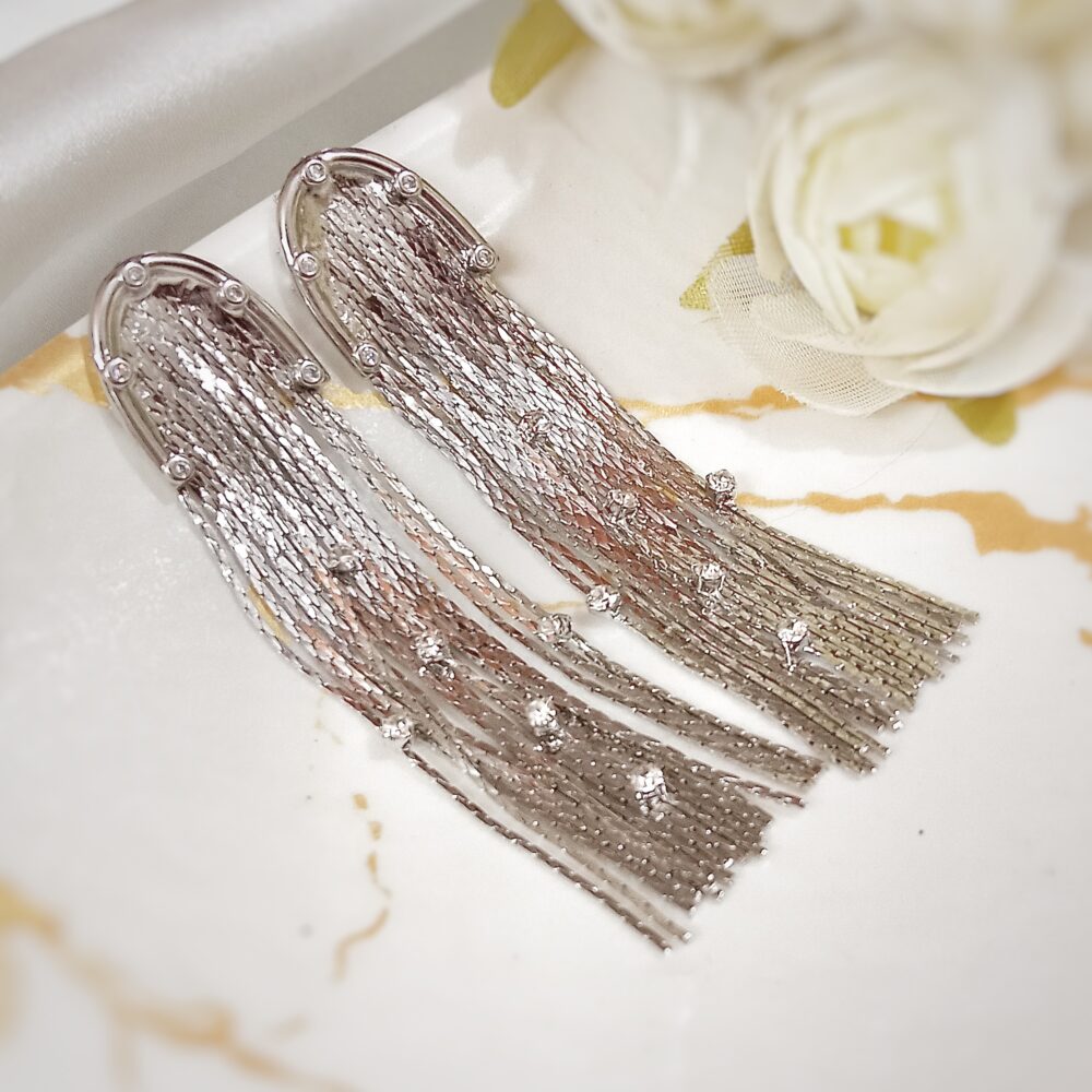 Kora Tassel Earring (Silver Polish)