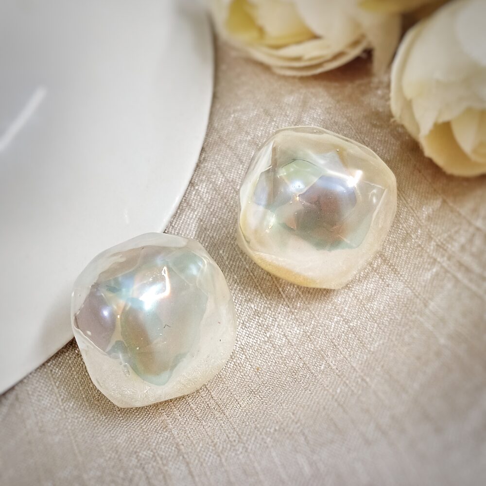 Mae Faceted Pearl Studs