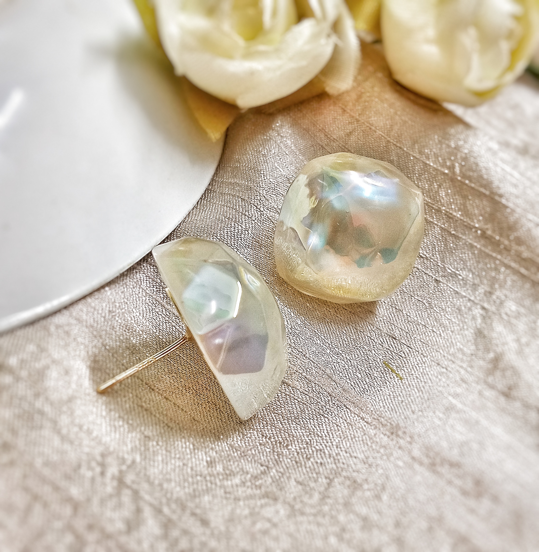Mae Faceted Pearl Studs - Image 2