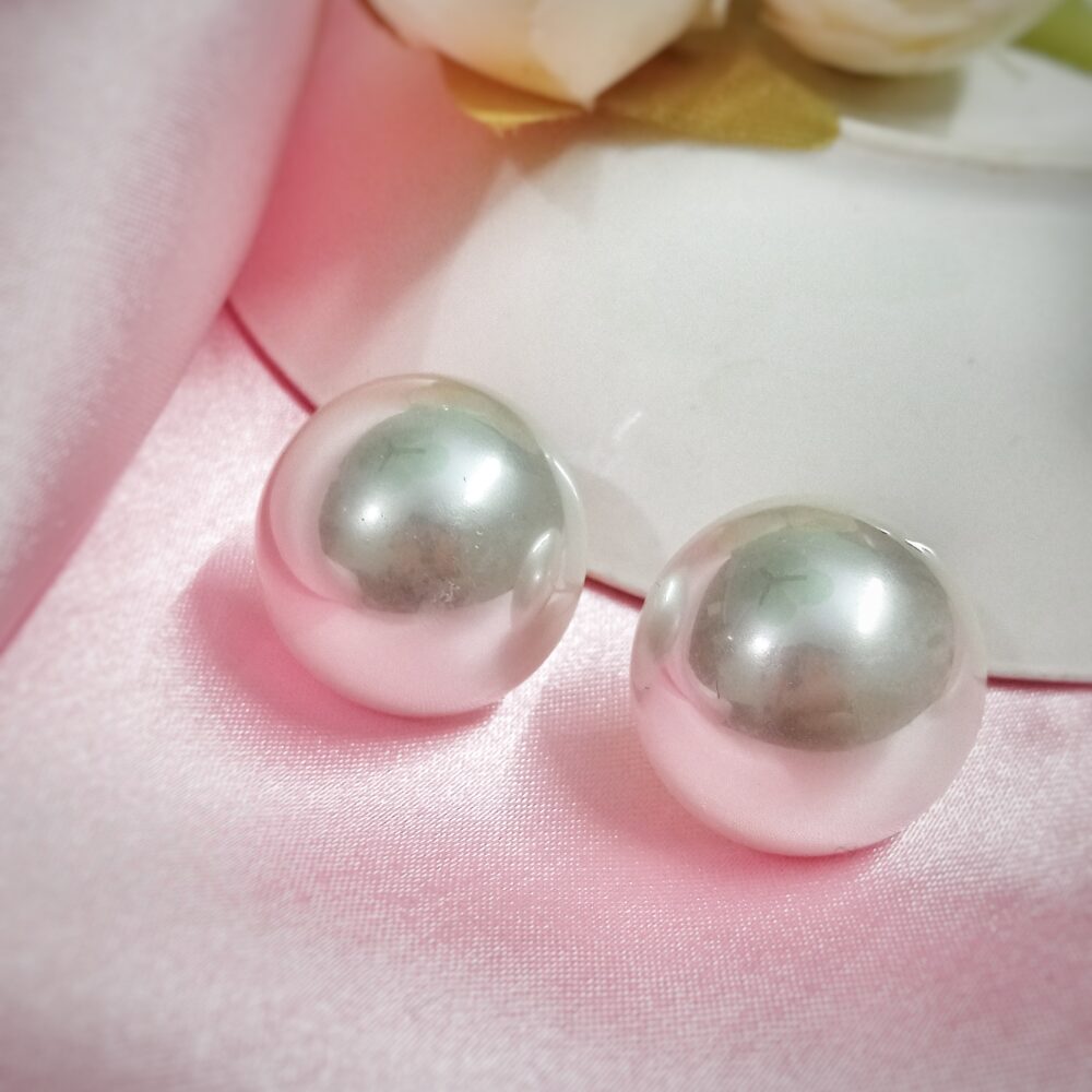 Pearlette Stud Earrings