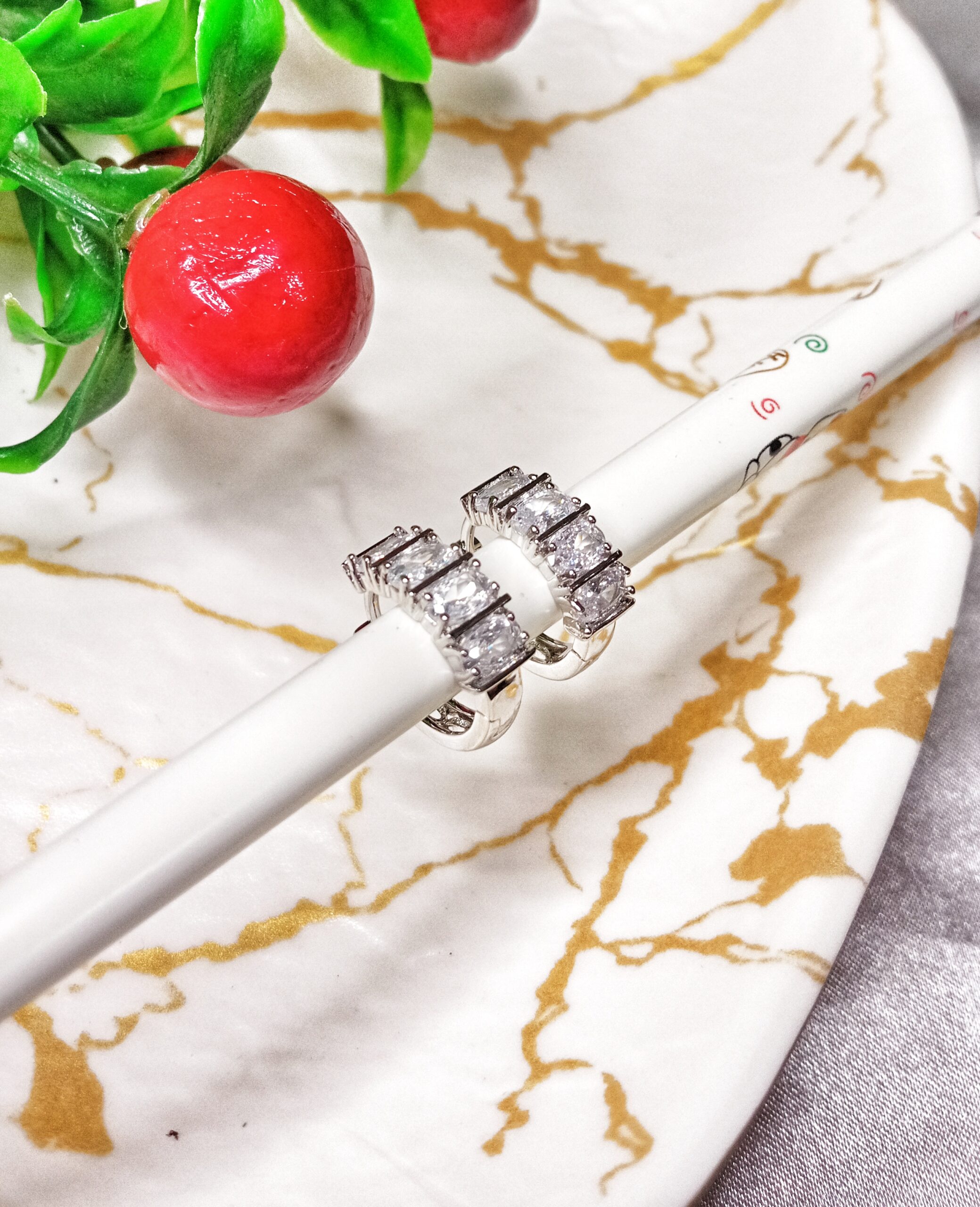 Sienna Huggies (Silver)