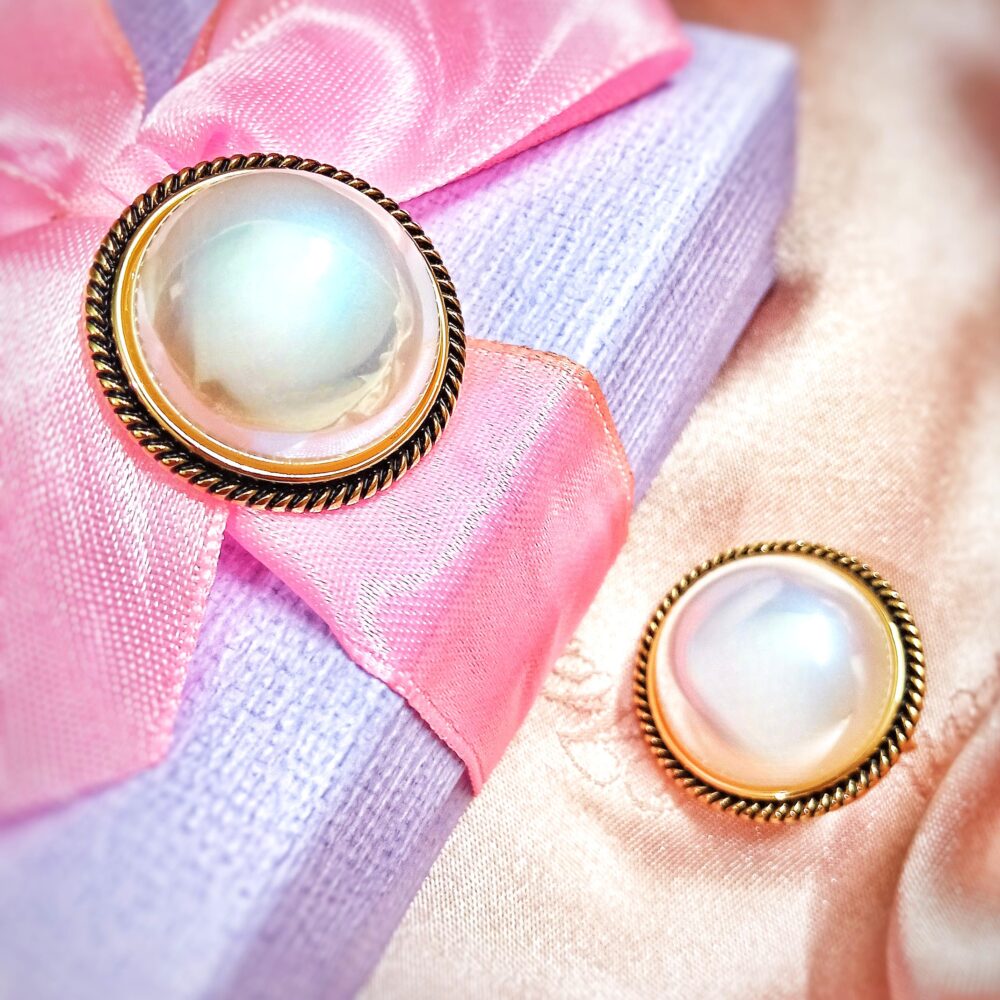Dane Pearl Stud Earrings (Antique Gold Polish)
