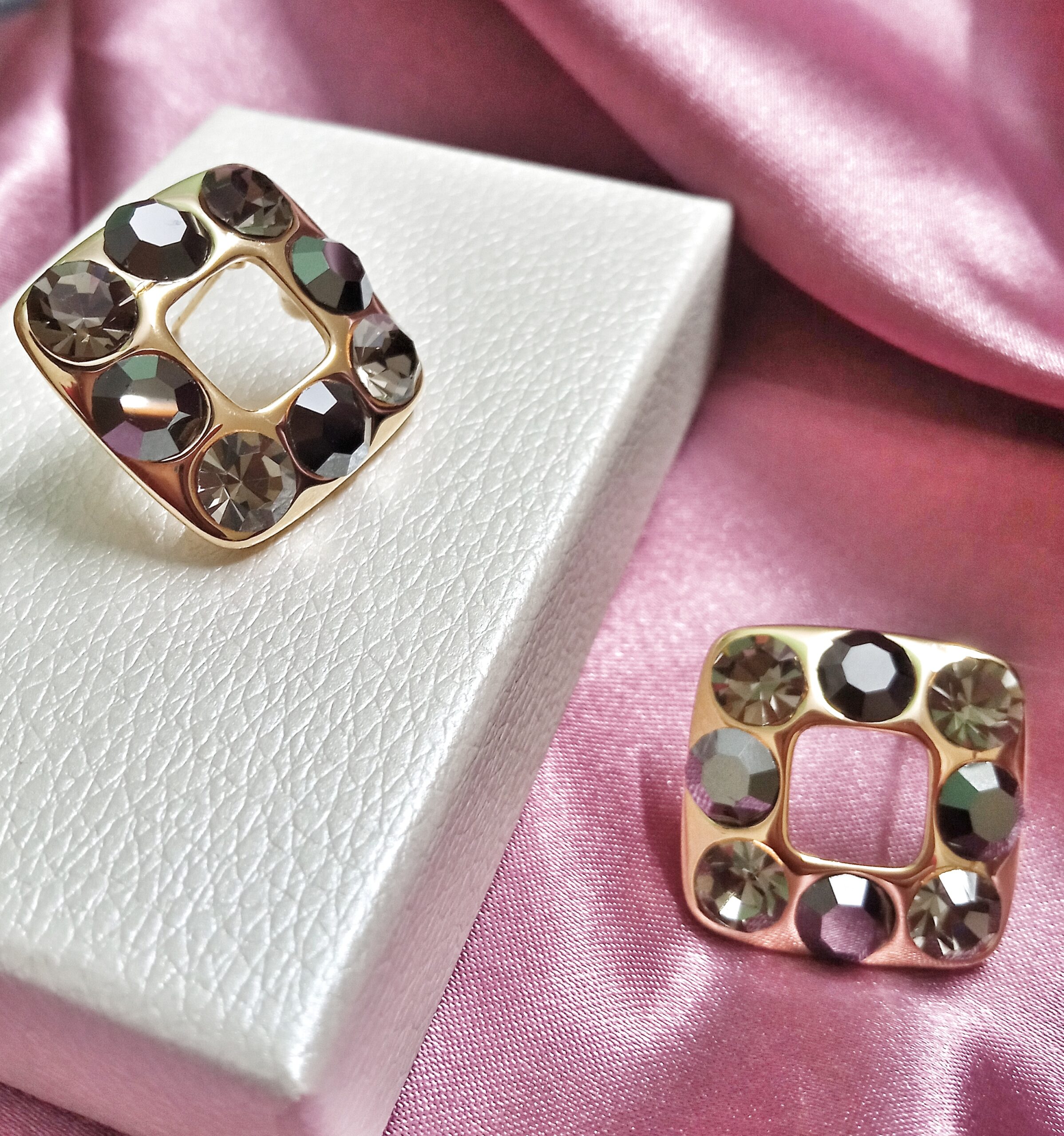 Juno Stud Earrings (Black) - Image 3