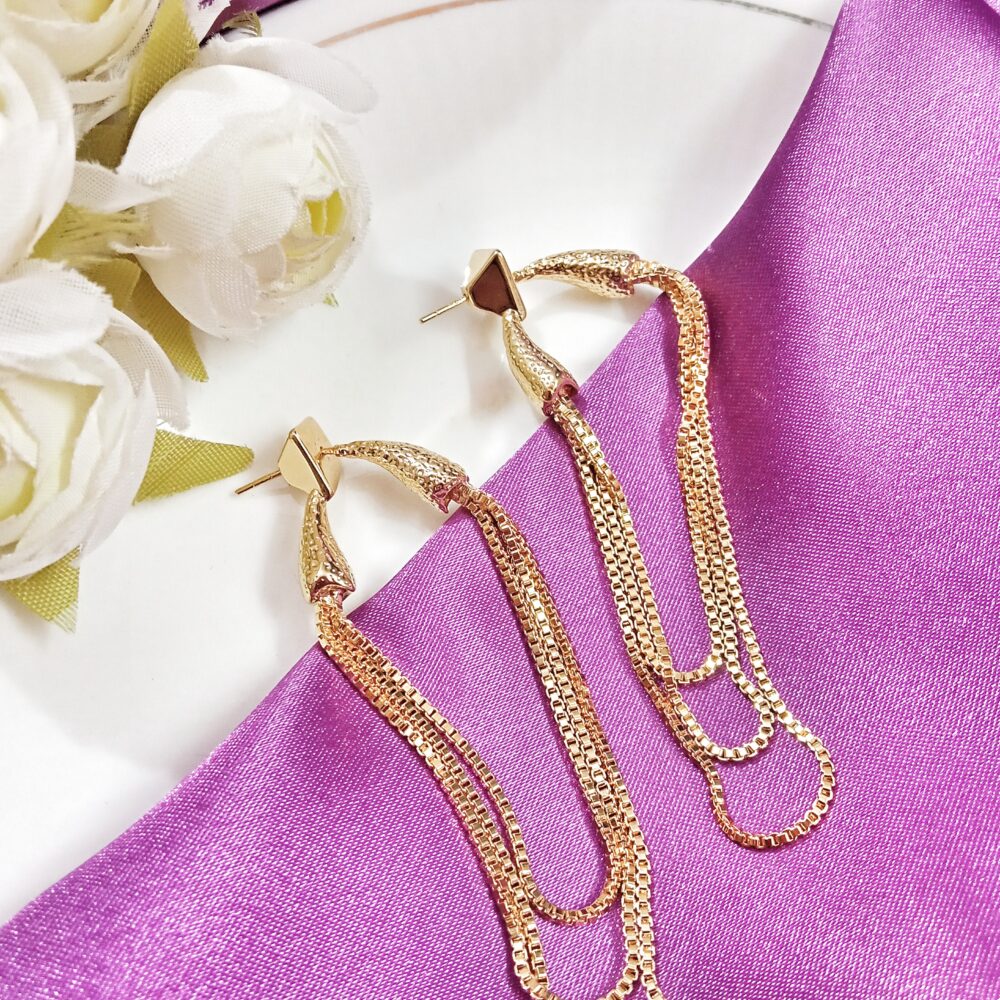 Nico Threader Earring (Golden Polish)