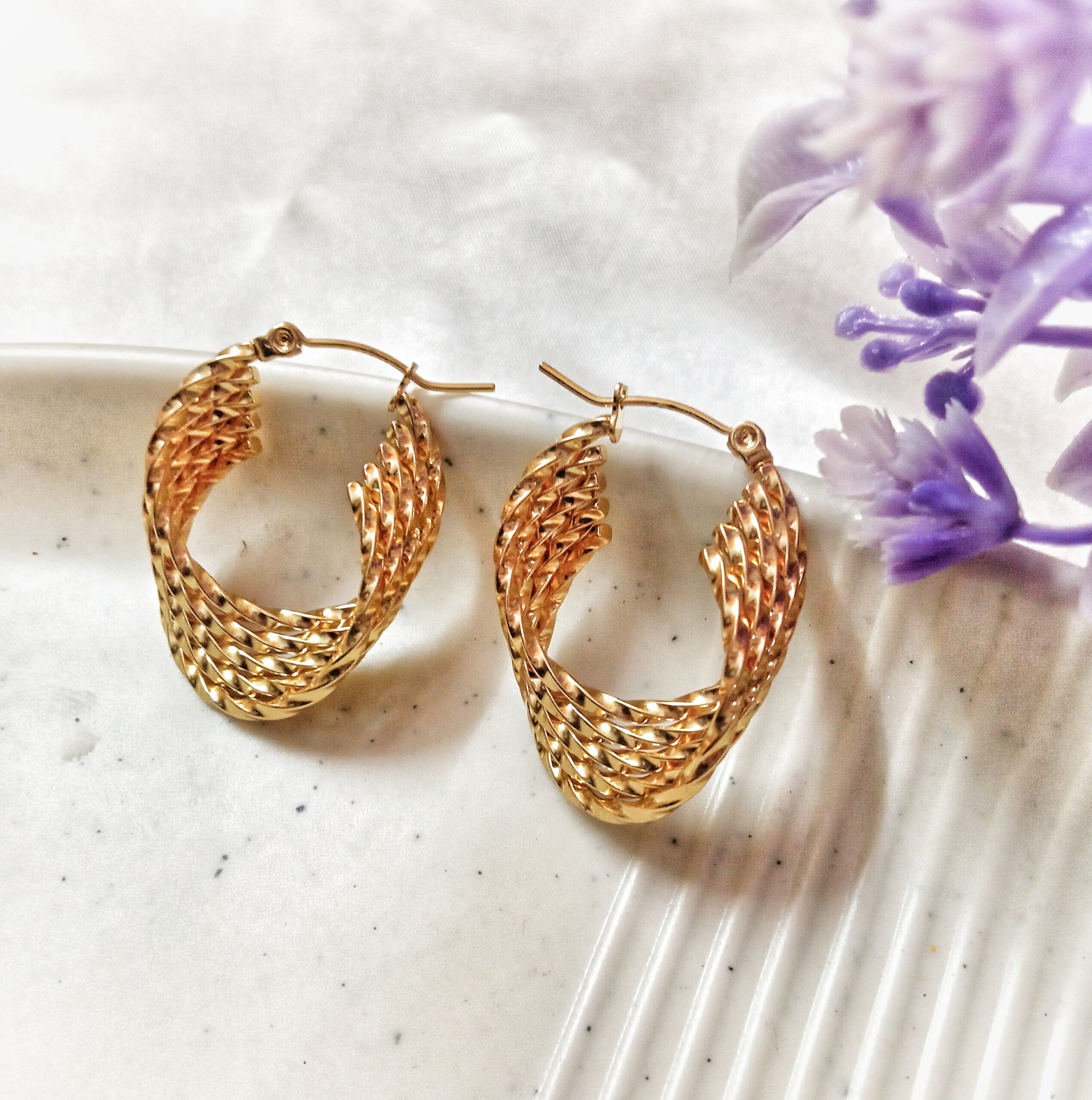 Twist & Glow - Image 2